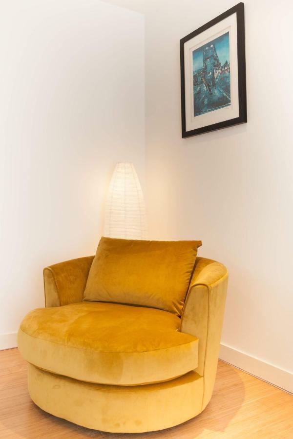 2 Bed Apartment At Quartermile Edinburg Exteriör bild