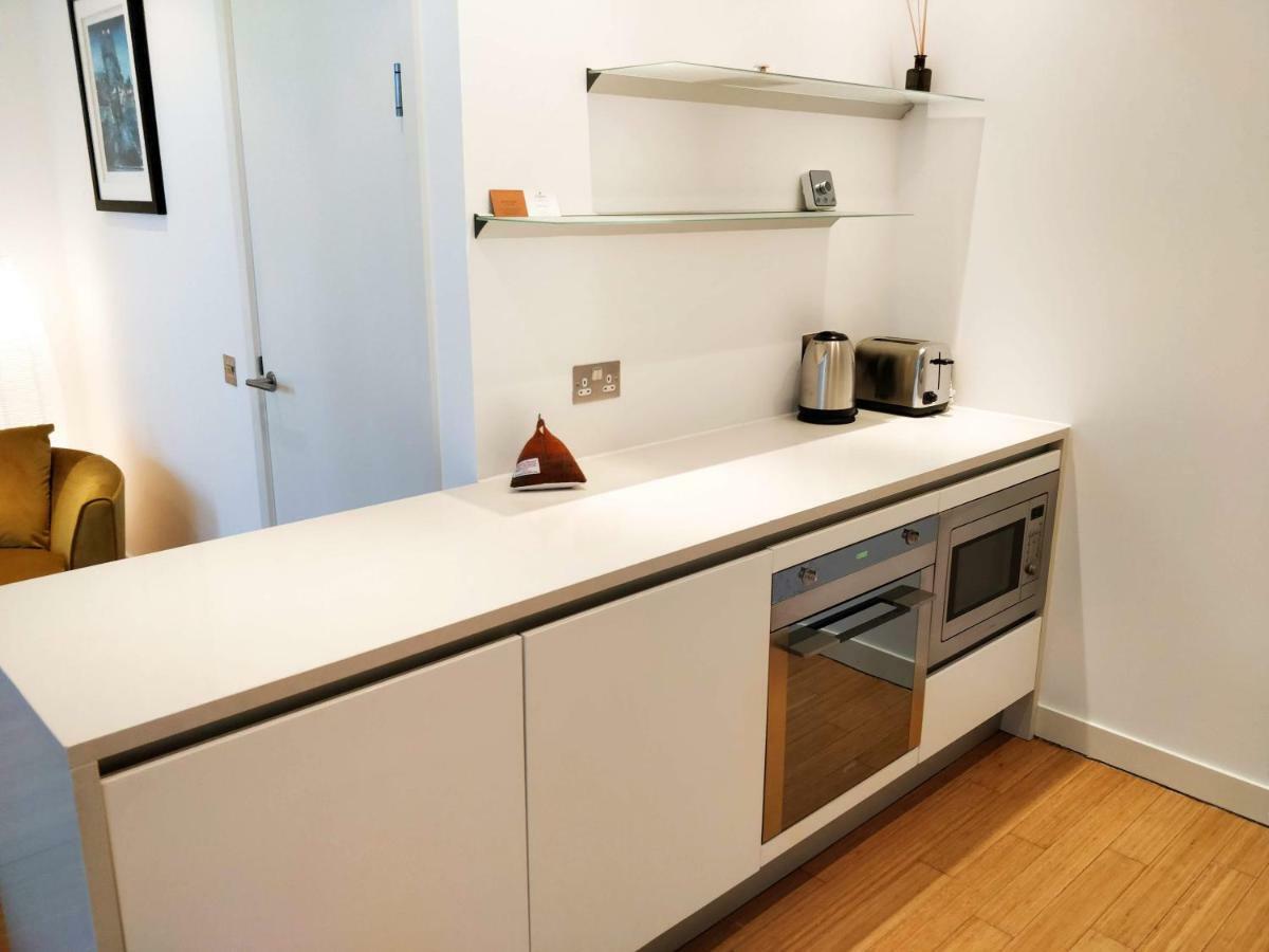 2 Bed Apartment At Quartermile Edinburg Exteriör bild