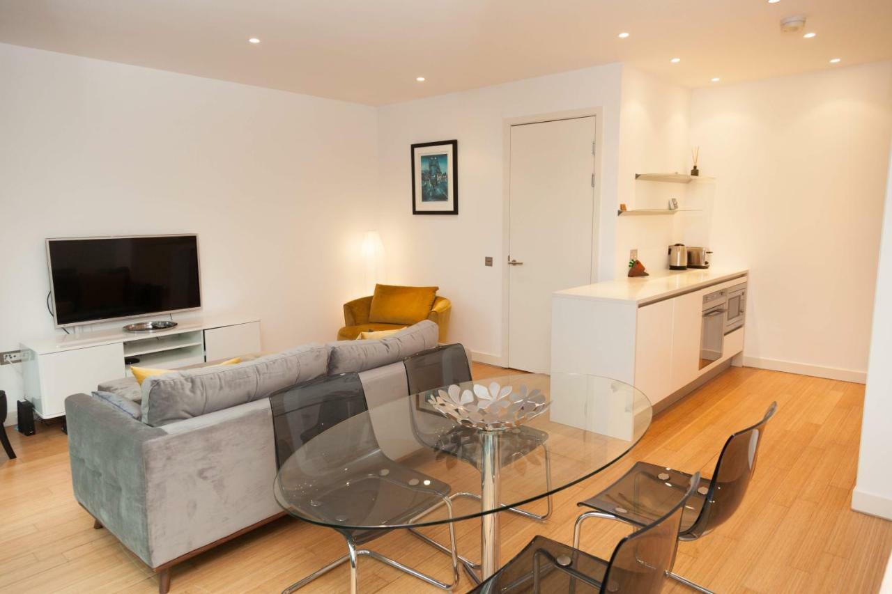 2 Bed Apartment At Quartermile Edinburg Exteriör bild