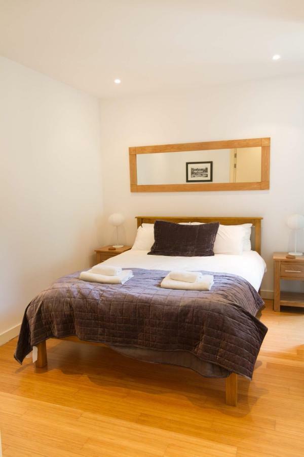 2 Bed Apartment At Quartermile Edinburg Exteriör bild