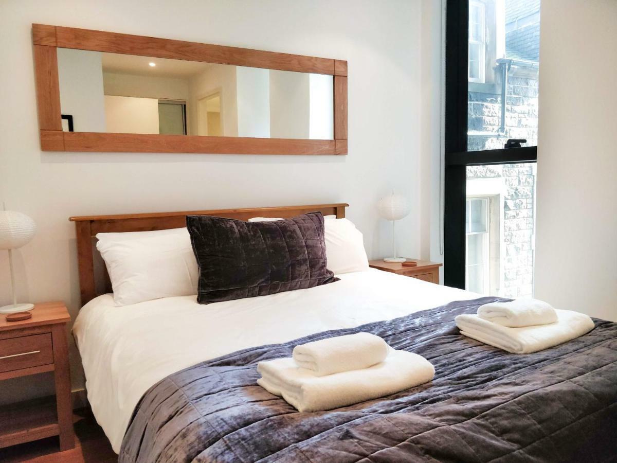 2 Bed Apartment At Quartermile Edinburg Exteriör bild